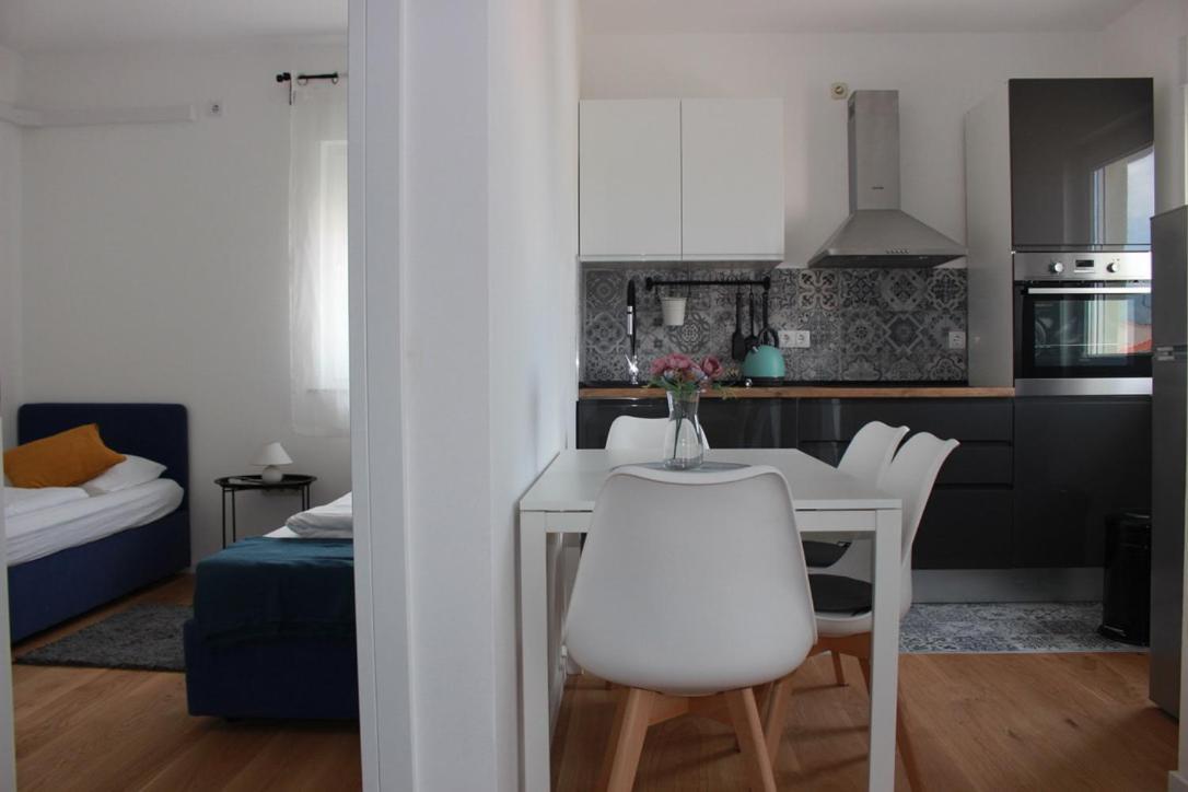 Apartments Luce 特罗吉尔 外观 照片
